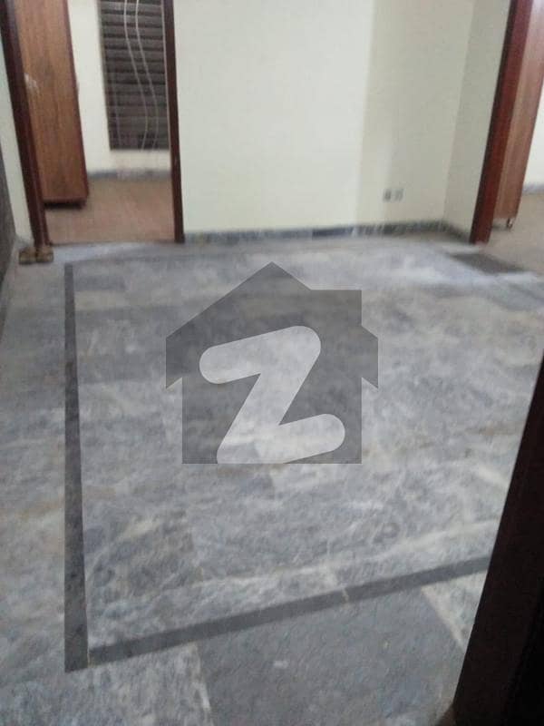 2nd floor Flat available for Rent