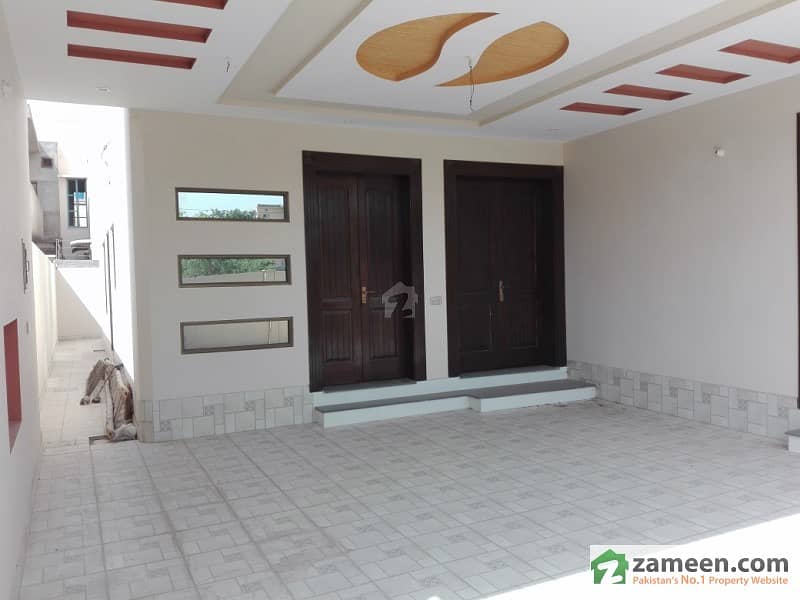 10 Marla Double Storey House Is Available For Sale In Wapda Town - D Block