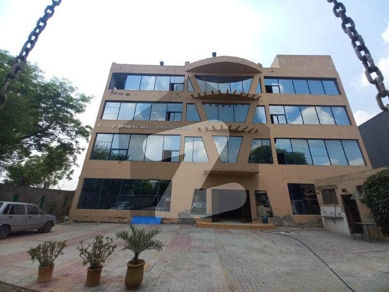 رائیونڈ روڈ لاہور میں 11 کمروں کا 4 کنال عمارت 11.5 لاکھ میں کرایہ پر دستیاب ہے۔