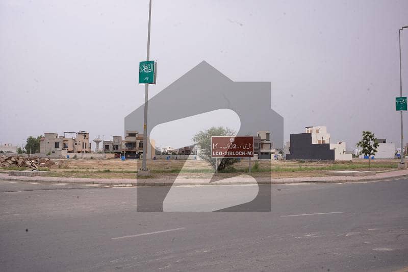 بحریہ آرچرڈ لاہور میں 5 مرلہ رہائشی پلاٹ 45.0 لاکھ میں برائے فروخت۔