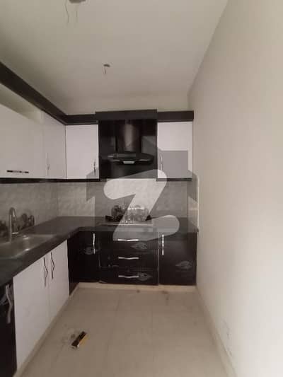 Grey Noor Tower 3 Bed DD Flat For Rent