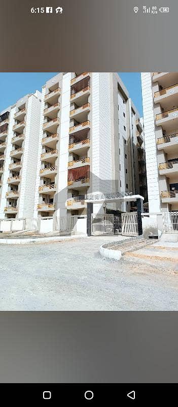سفاری اینکلیو آپارٹمنٹس یونیورسٹی روڈ,کراچی میں 2 کمروں کا 4 مرلہ فلیٹ 1.2 کروڑ میں برائے فروخت۔