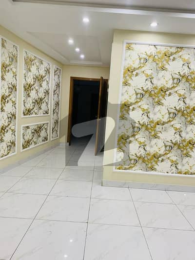 بحریہ ٹاؤن سیکٹر سی بحریہ ٹاؤن,لاہور میں 2 کمروں کا 4 مرلہ فلیٹ 1.25 کروڑ میں برائے فروخت۔ بحریہ ٹاؤن سیکٹر سی بحریہ ٹاؤن,لاہور میں 2 کمروں کا 4 مرلہ فلیٹ 1.25 کروڑ میں برائے فروخت۔