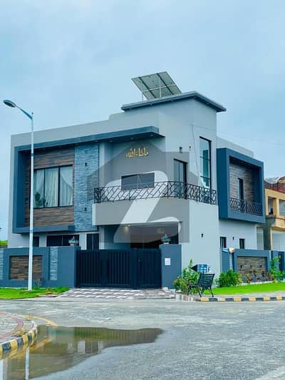 9 Marla Luxury New House For Sale
