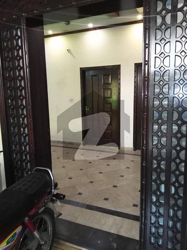 جان محمد روڈ لاہور میں 2 کمروں کا 5 مرلہ زیریں پورشن 32.0 ہزار میں کرایہ پر دستیاب ہے۔