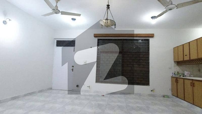 1 Kanal House Available For Rent In F-8/4