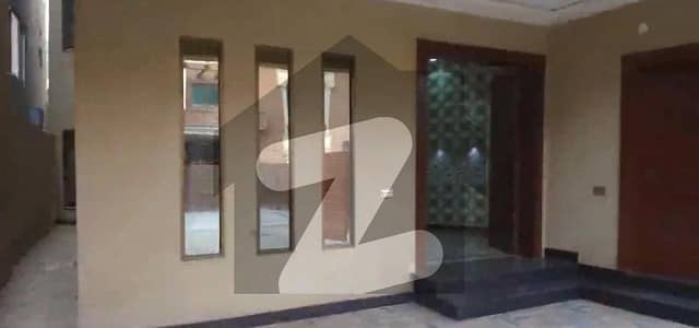 Triple Storey House For Sale In Pcsir Phase 1
