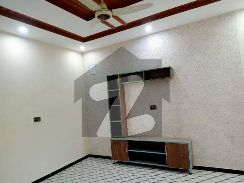 پاک عرب ہاؤسنگ سوسائٹی لاہور میں 5 کمروں کا 10 مرلہ مکان 1.15 لاکھ میں کرایہ پر دستیاب ہے۔