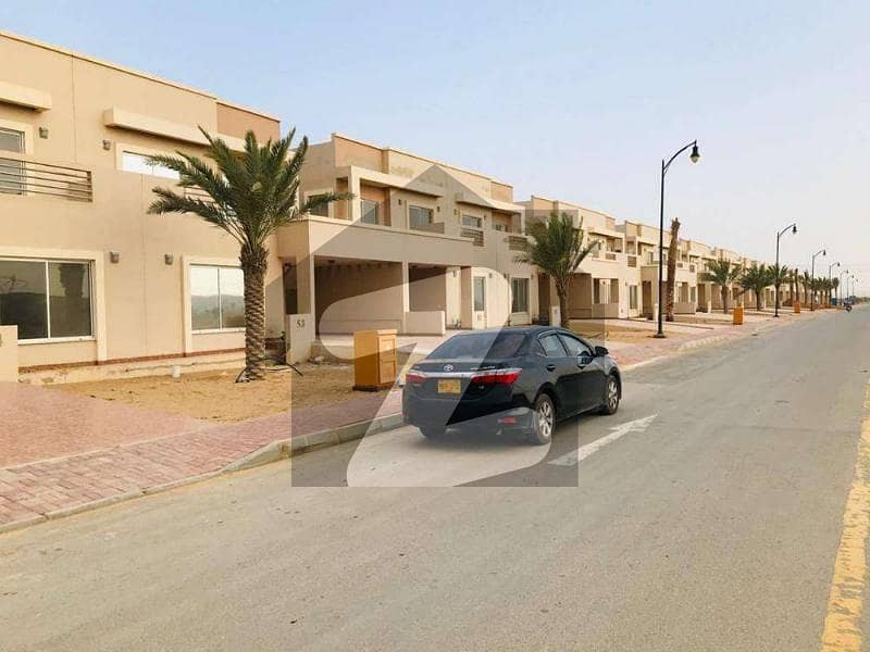 3Bed DDL 200sq yd Villa FOR SALE. All amenities nearby including MOSQUE, General Store & Parks