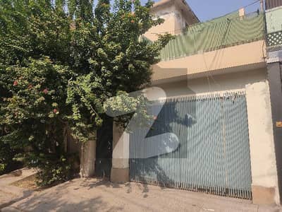 حیات آباد فیز 3 ۔ ڈی 1 حیات آباد فیز 3,حیات آباد,پشاور میں 7 کمروں کا 10 مرلہ مکان 3.8 کروڑ میں برائے فروخت۔