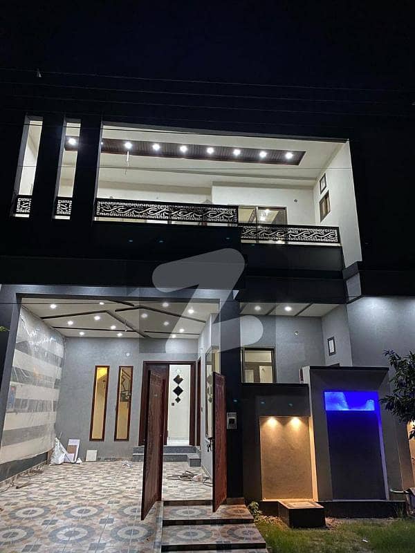 کینال روڈ فیصل آباد میں 4 کمروں کا 5 مرلہ مکان 1.9 کروڑ میں برائے فروخت۔
