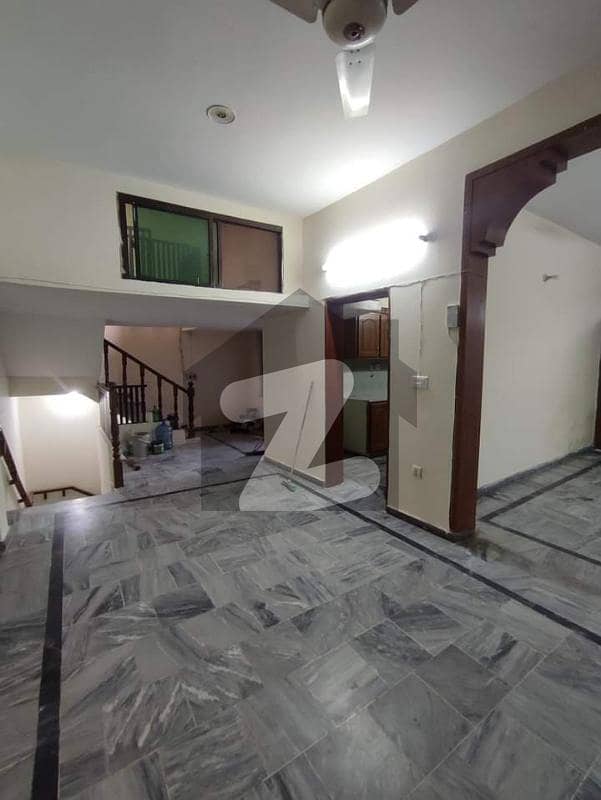 G11 /1 Islamabad Upper. Portion 2bed Marble Floor 30x60