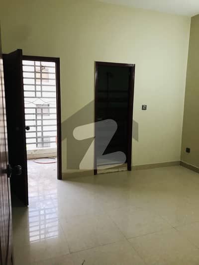 رابعہ پَرل ابوالحسن اصفہا نی روڈ,کراچی میں 2 کمروں کا 4 مرلہ فلیٹ 75.0 لاکھ میں برائے فروخت۔