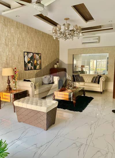 گلبرگ لاہور میں 3 کمروں کا 1 کنال مکان 2.5 لاکھ میں کرایہ پر دستیاب ہے۔