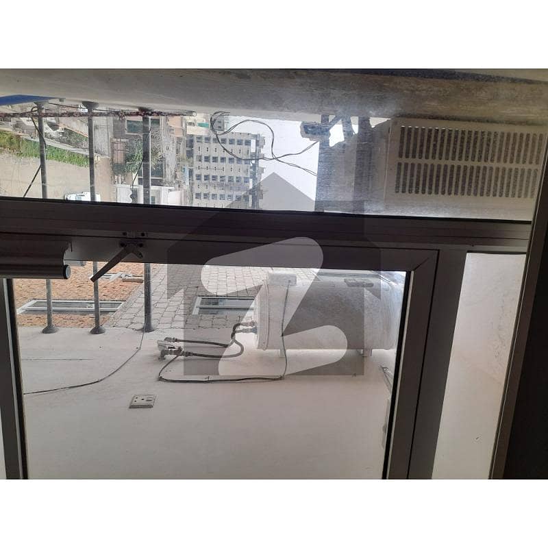 E11 Furnished One Bed Flat E11 Furnished One Bed Flat