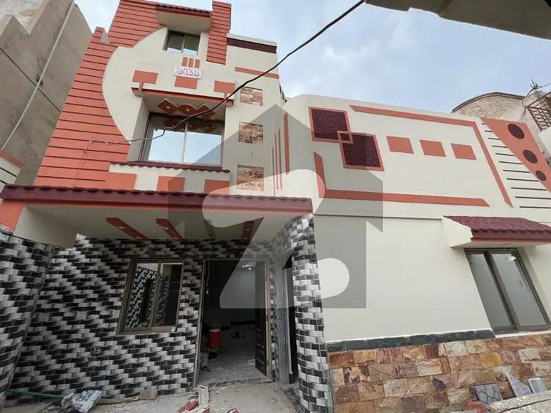 Qadir Avenue House Sized 1800 Square Feet For Sale