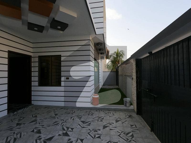 Prime Location 400 Square Yards House In Federal B Area Block 10 For