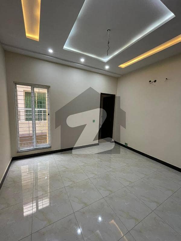 10 marla ground floor for rent in good condition brand new spanich house
