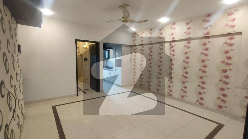3 Bedroom Apartment Like A Brand New Fully Interior Decorated With Lift Car Parking Best For Family Living Sale
