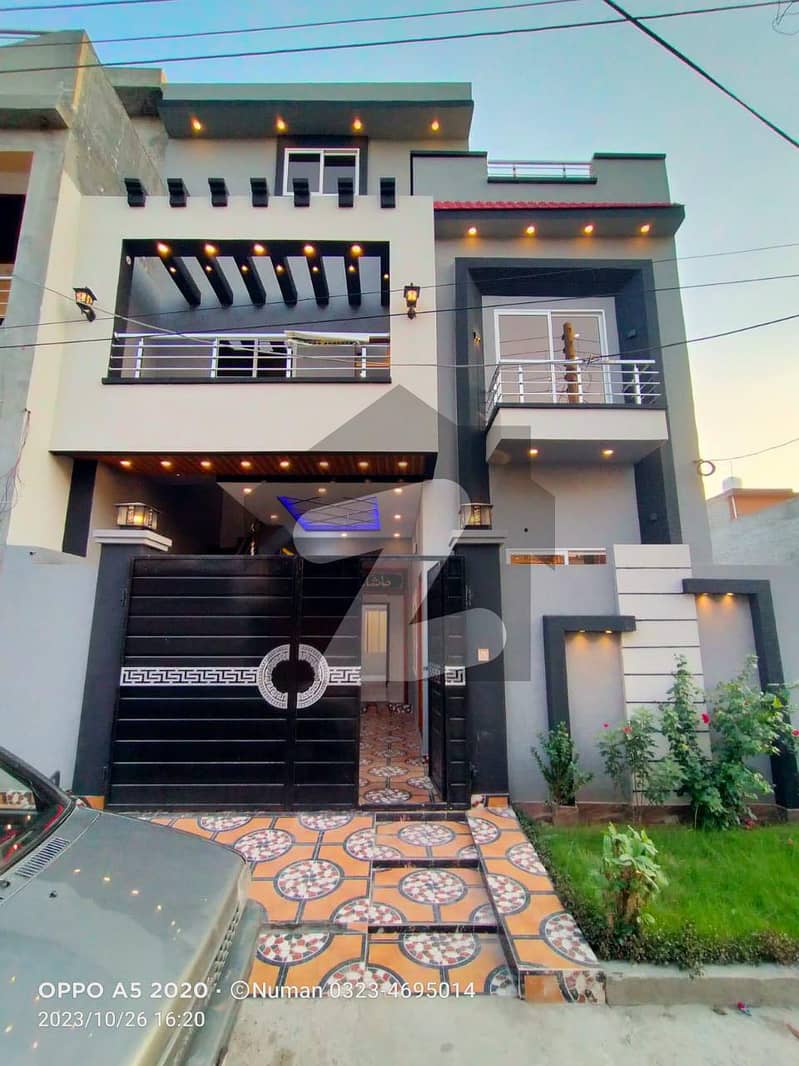 الاحمد گارڈن ہاوسنگ سکیم جی ٹی روڈ,لاہور میں 4 کمروں کا 5 مرلہ مکان 1.4 کروڑ میں برائے فروخت۔