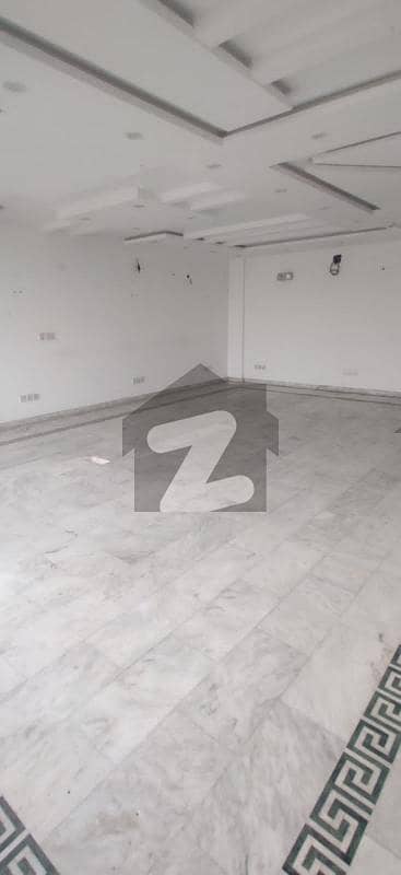DHA Phase 4 CC1 2nd Floor For Rent Ideal Location