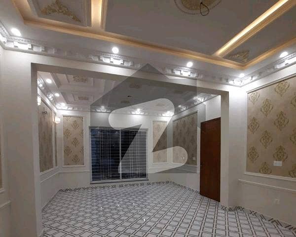 Ready To Buy A On Excellent Location House 8 Marla In Lahore Medical Housing Society