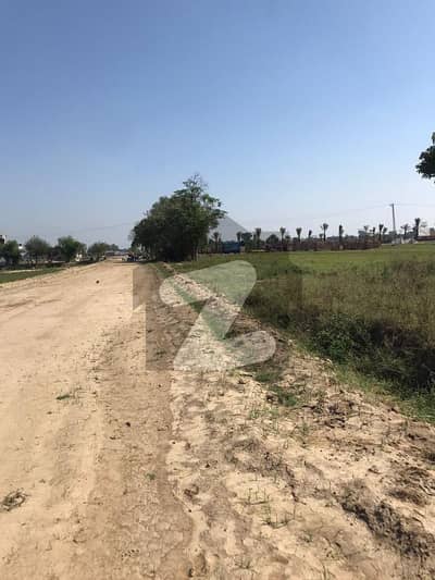 Hurry up!!!! And grab this Golden Opportunity Get possesion of your plot on down payment. 4 Kanal Residential Farm house for sale In Arabian Farm.