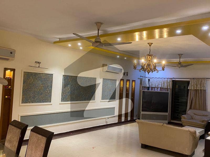 علاؤالدین روڈ کینٹ,لاہور میں 5 کمروں کا 1 کنال مکان 12.75 کروڑ میں برائے فروخت۔