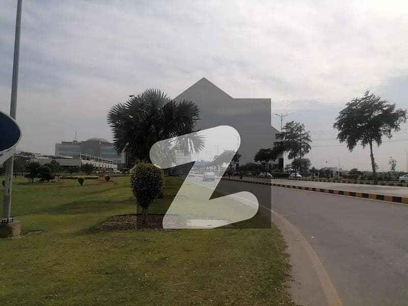 بینکرز کوآپریٹو ہاؤسنگ سوسائٹی لاہور میں 18 مرلہ رہائشی پلاٹ 1.2 کروڑ میں برائے فروخت۔