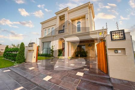 Most Beautiful 1 Kanal Fully Furnished Classic House For Sale