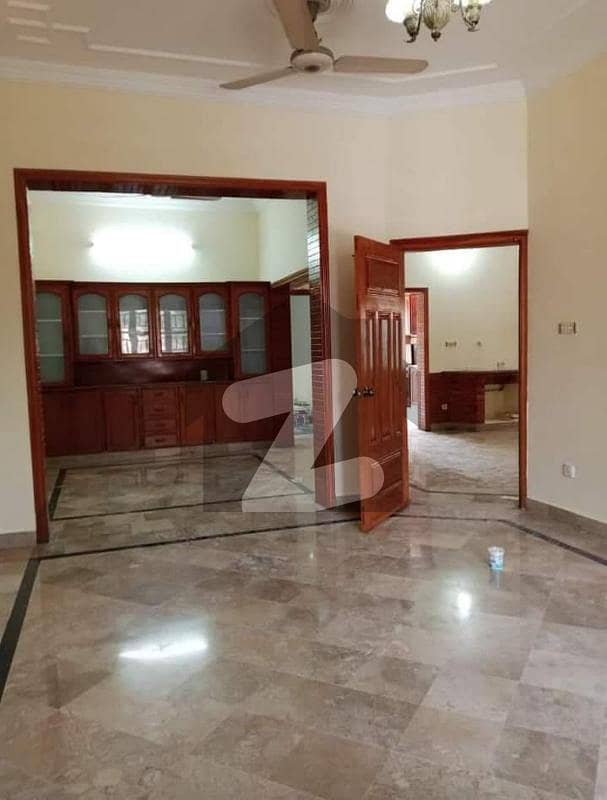 6 Bedrooms Independent House Is Available For Rent