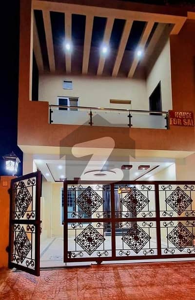 Bahria Town Phase 8 7 Marla Designer House 5 Beds With Attached Baths Outstanding Location On Investor Rate