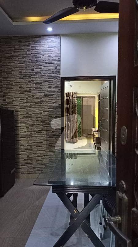 مصطفیٰ ٹاؤن لاہور میں 7 کمروں کا 7 مرلہ مکان 3.0 کروڑ میں برائے فروخت۔