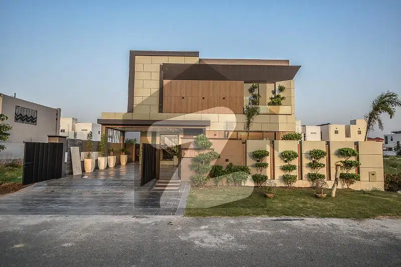 Yasir Brothers Proudly Offers 01 Kanal Brand New, Solid Construction, Owner Built Modern House Is Available For Sale In Dha Phase 07 Lahore