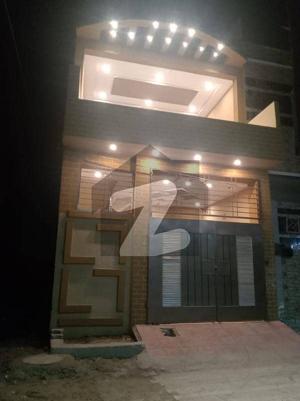 شالیمار کالونی ملتان میں 4 کمروں کا 3 مرلہ مکان 70.0 لاکھ میں برائے فروخت۔