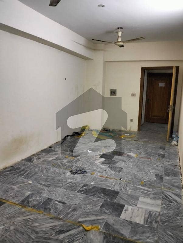 Single Studio Flat available for rent Marble flooring
