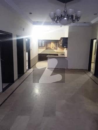 ناظم آباد کراچی میں 3 کمروں کا 10 مرلہ زیریں پورشن 2.0 کروڑ میں برائے فروخت۔