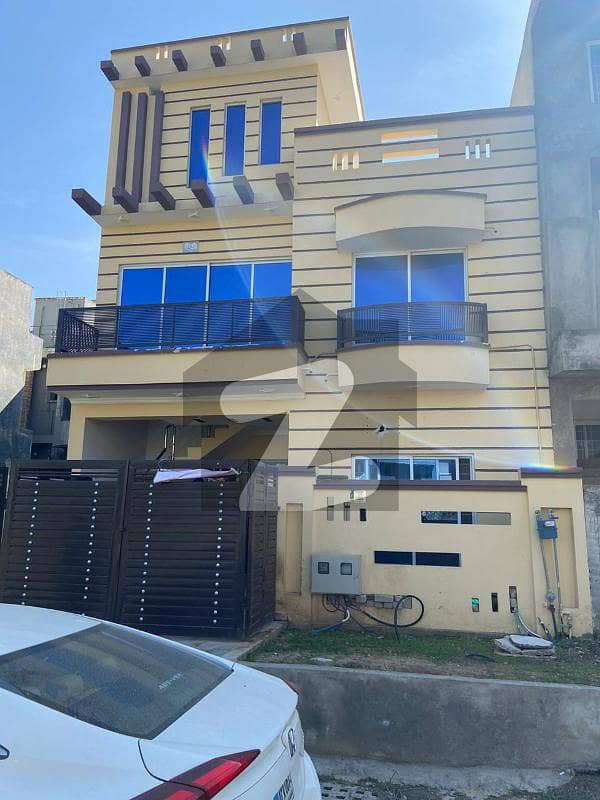 D-12/1(25*40) BRAND NEW HOUSE FOR RENT