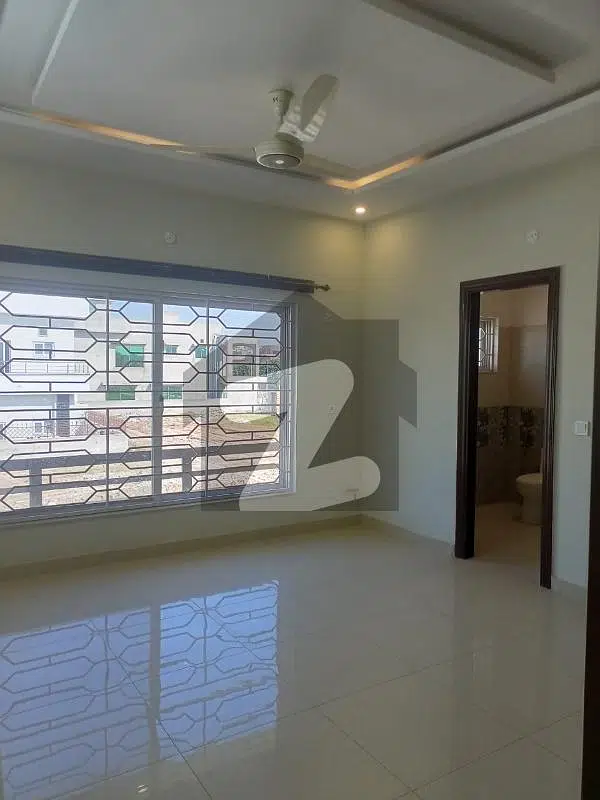 Bahria Town Phase 8, 10 Marla Designer House 5 Beds With Attached Baths Outstanding Location On Investor Rate