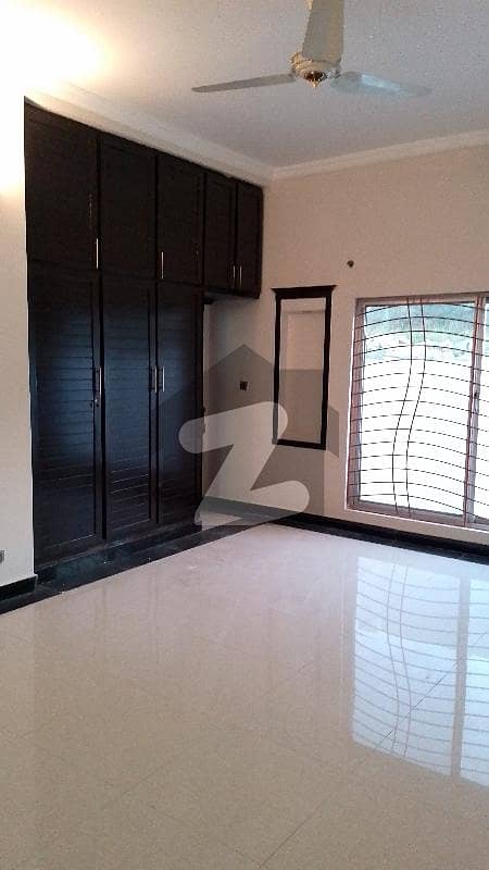 1 Kanal Complete House, Small Family Required. 1 Kanal Complete House, Small Family Required.