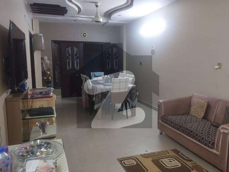 عالمگیر روڈ گلشنِ اقبال ٹاؤن,کراچی میں 3 کمروں کا 8 مرلہ فلیٹ 4.25 کروڑ میں برائے فروخت۔