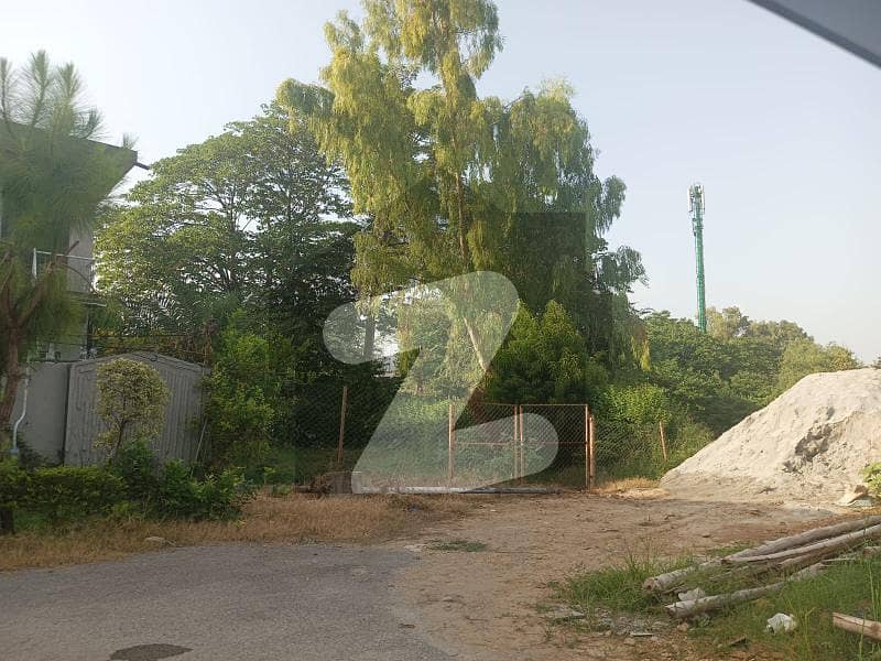 384 kanal compact land near DHA phase 4 for sale for JV best for socity