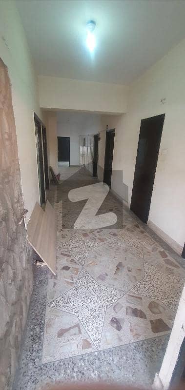 Nazimabad No. 4 4 Bedroom Drwaing Lounge Banglow Floor Available For Rent