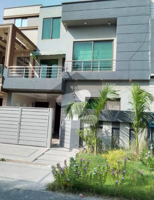 Al Naseeb Associate Offers 5 Marla Use House For Sale