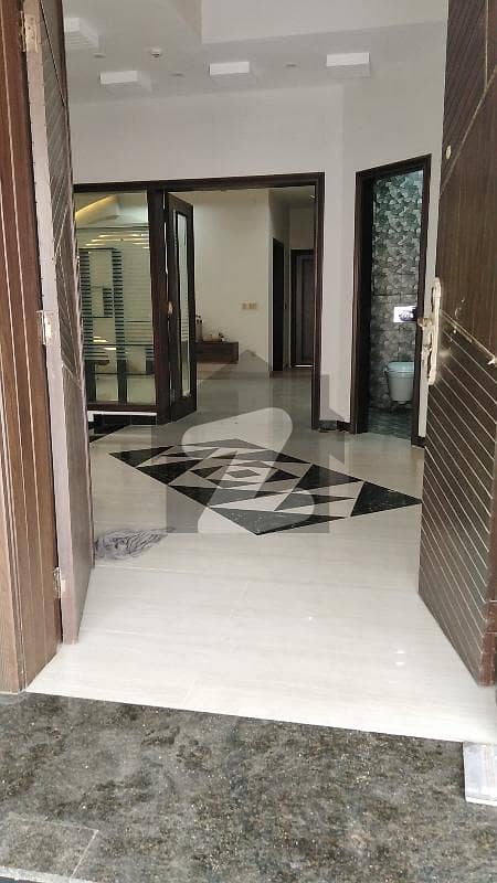 1 Kanal House With Basement Hot Location Of Dha Eme