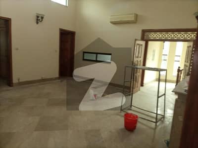 نیو لالہ زار راولپنڈی میں 4 کمروں کا 12 مرلہ مکان 3.5 کروڑ میں برائے فروخت۔