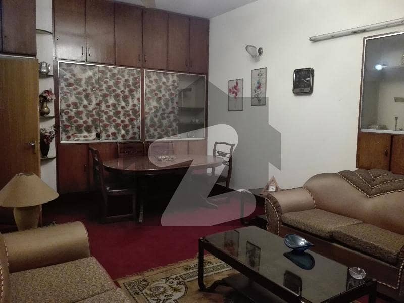 ماڈل ٹاؤن ۔ بلاک ایل ماڈل ٹاؤن,لاہور میں 2 کمروں کا 10 مرلہ زیریں پورشن 50.0 ہزار میں کرایہ پر دستیاب ہے۔