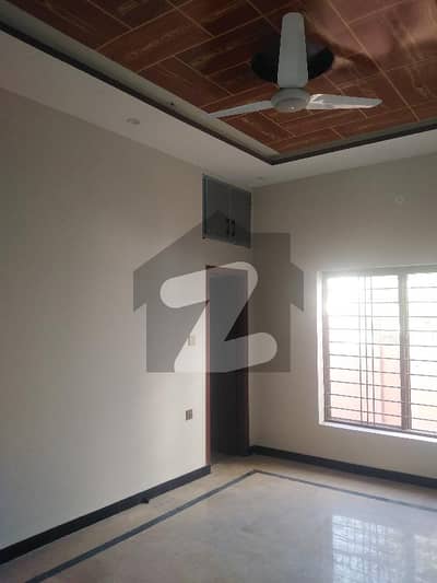 7marla 2beds DD tvl kitchen attached baths neat clean upper portion for rent in I 14 4 islamabad