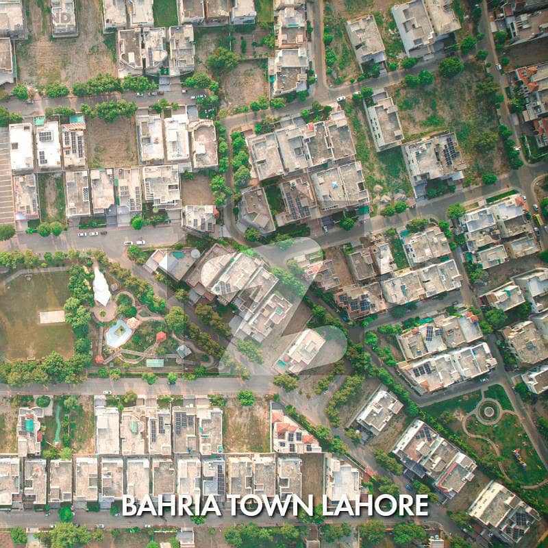 بحریہ ٹاؤن - توحید بلاک بحریہ ٹاؤن ۔ سیکٹر ایف,بحریہ ٹاؤن,لاہور میں 10 مرلہ کمرشل پلاٹ 6.5 کروڑ میں برائے فروخت۔