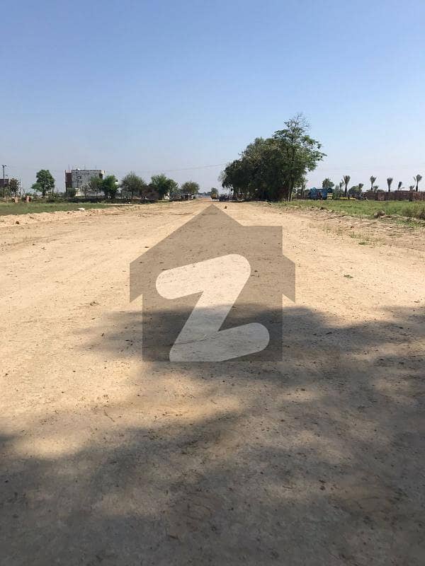 Hurry up!!!! And grab this Golden Opportunity Get possesion of your plot on down payment. 2 Kanal Residential Farm house for sale In Arabian Farm.